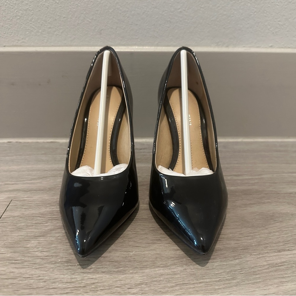 Women's Black Patent Pointed-Toe Heels